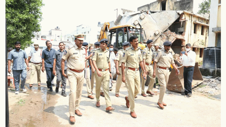 Hyderabad Police Commissioner Inspected Ongoing Works In New Zones