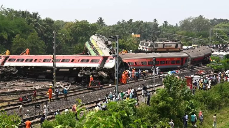 LIC Relief For Odisha Train Accident Victims