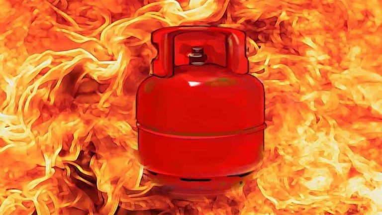 Gas Cylinder Explosion Causes Fire In Hyderabad Hotel
