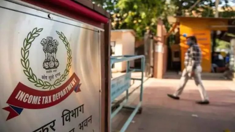 Income Tax Continue Its Raids On The BRS Leaders 