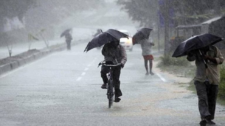 Heavy Rains In Four Districts: Orange Alert Issued