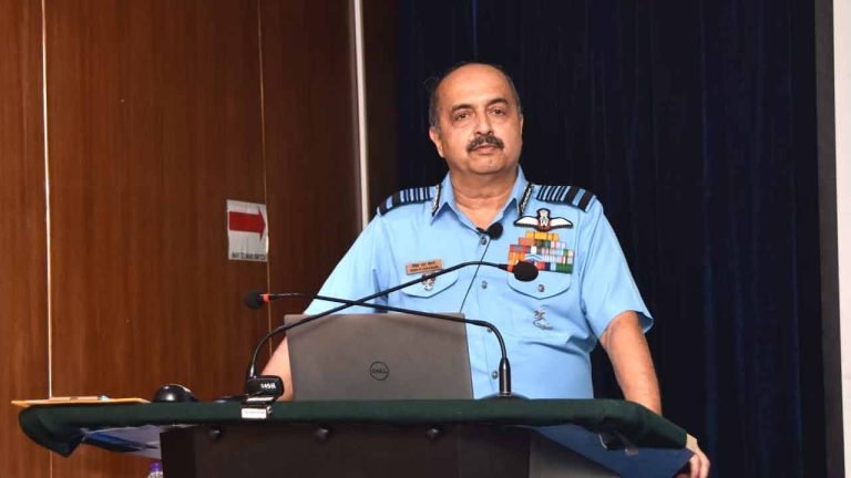 The Chief of the Air Staff addresses 47th HACC Officers at College of Air Warfare