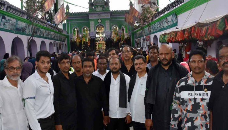 Congress leaders visit Bibi Ka Alawa, Offer 'Dhatti' to Bibi Ka Alam
