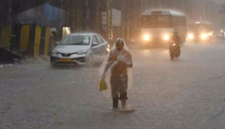 Heavy Rains To Pound Hyderabad Today And Tomorrow, GHMC On High Alert ...