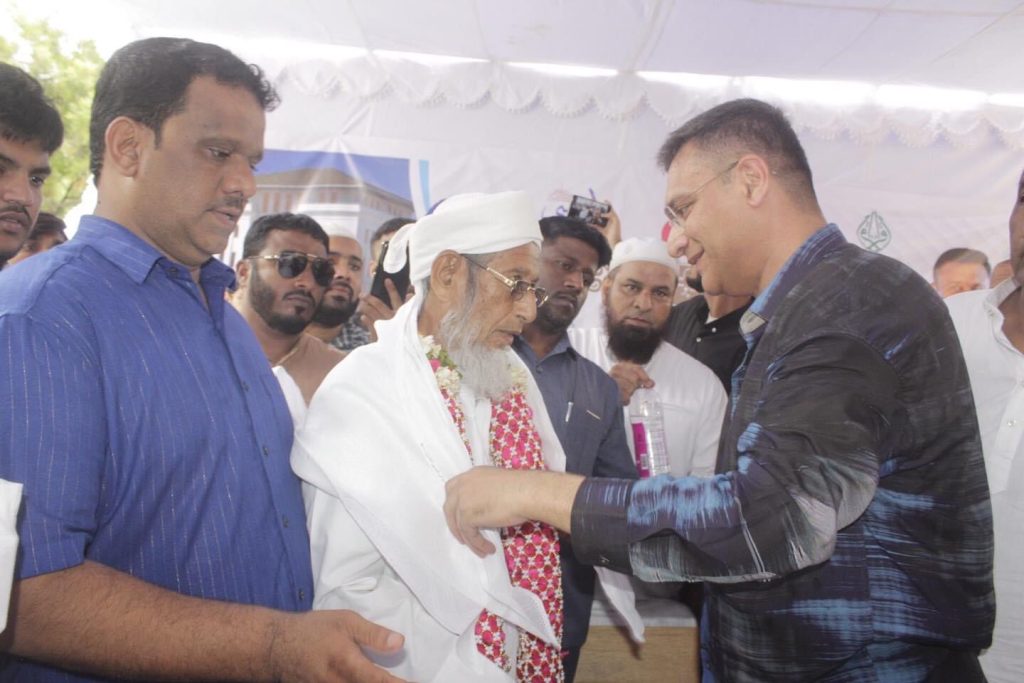 Akbaruddin Owaisi Gets Emotional on Inauguration of 11th Building of Owaisi School of Excellence