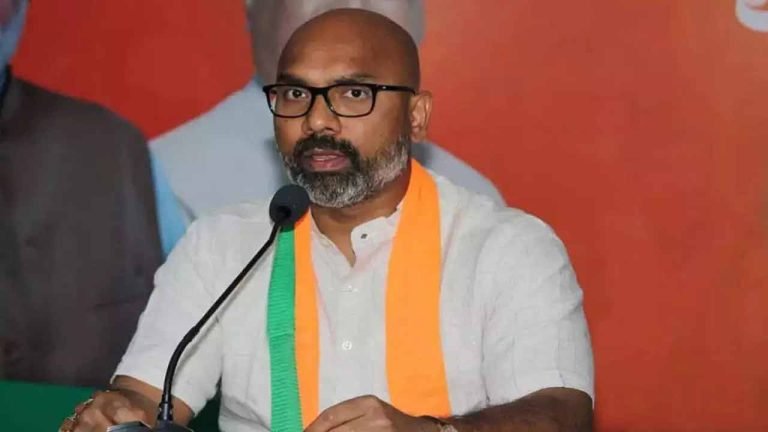 MP Dharmapuri Arvind Lashes Out At Revanth Reddy