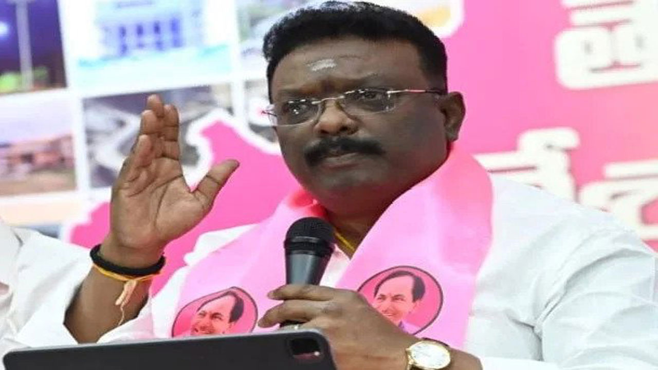 TPCC Chief Is Using Goons to Threaten Me: Dasoju Sravan | INDToday