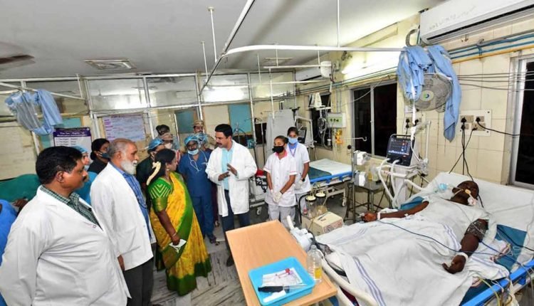 Governor Tamilisai Surprise Visit To The Osmania Hospital