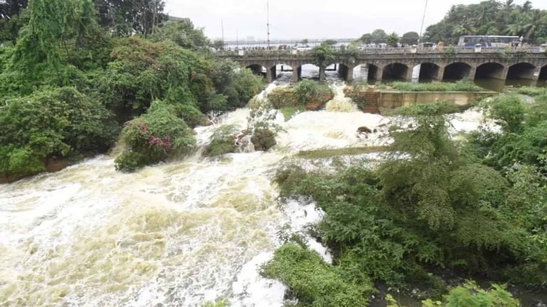 Hussain Sagar Overflows: Heavy Floods Effecting Telangana Projects
