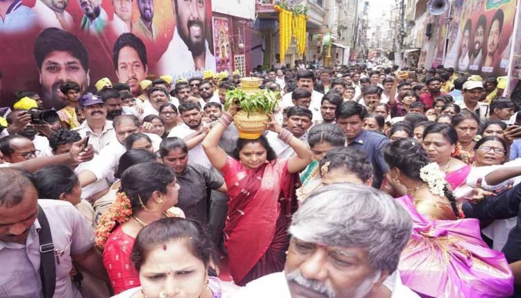 Ujjain Bonalu: Celebrities Who Visited