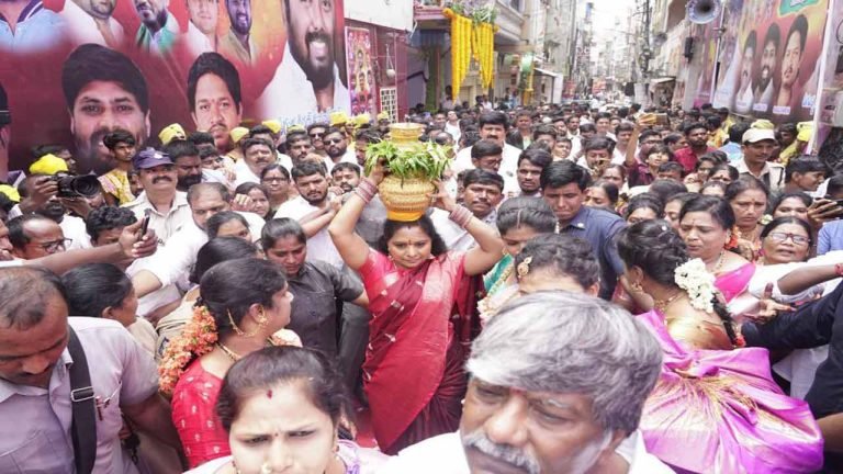 Ujjain Bonalu: Celebrities Who Visited
