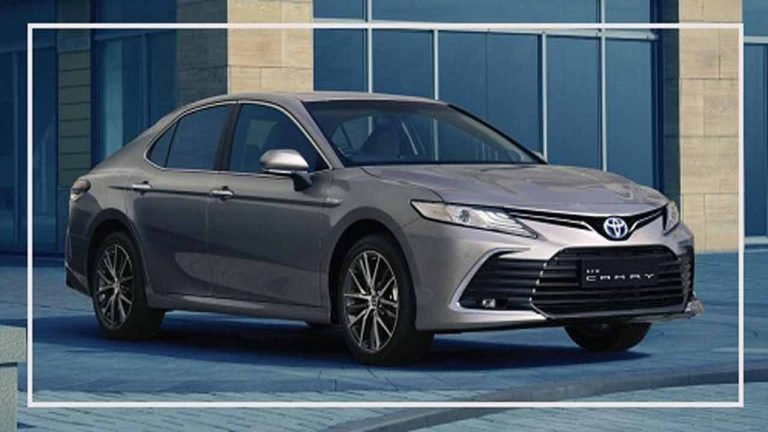 Nitin Gadkari to Launch Toyota Camry, India’s First Ethanol-Powered Car