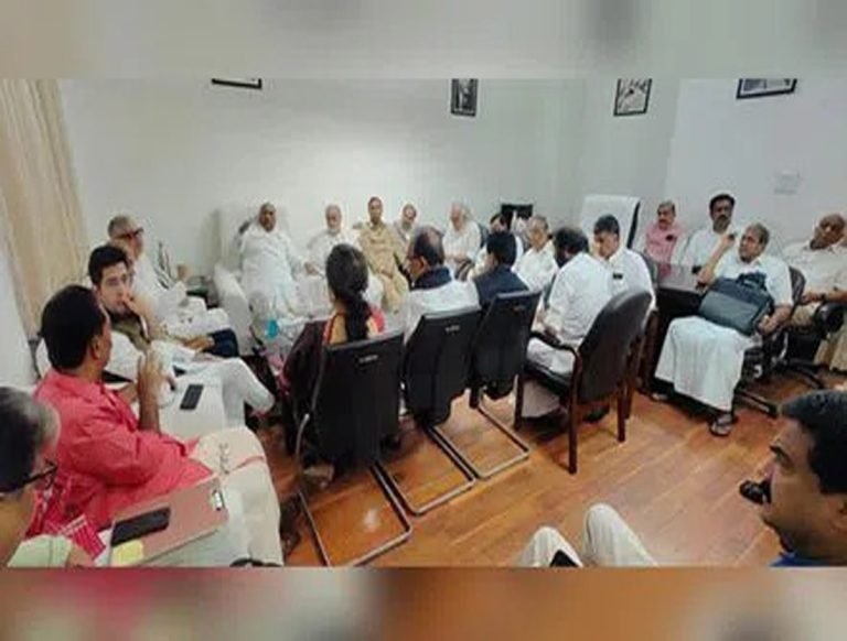 INDIA Alliance leaders And MPs to Meet President Murmu Today