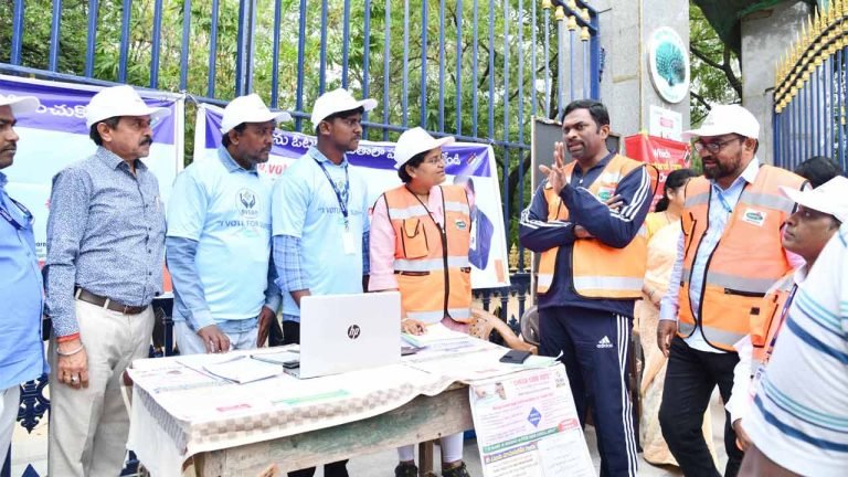 GHMC Commissioner Inspects KBR Park Voter Enrollment Center