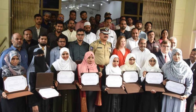 37 Urdu Journalists Pass Out Fact Check Course From OU