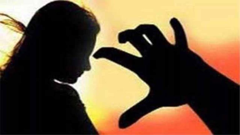 Woman Brutally Beaten Up On The Road, Stripped 
