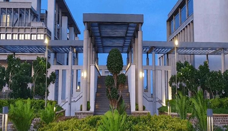 Admissions open for Post-graduate and Diploma Programmes in Digital Health in collaboration with IIM Raipur