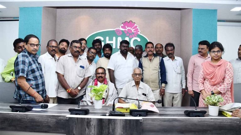 A Great tribute to the retired employees of GHMC
