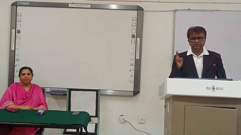 Refresher Course in Political Science & Public Administration concludes at MANUU