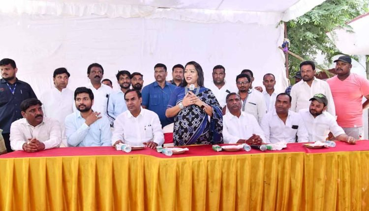 Resolve Complaints In The Ward Office As Per Citizen Chart: Mayor