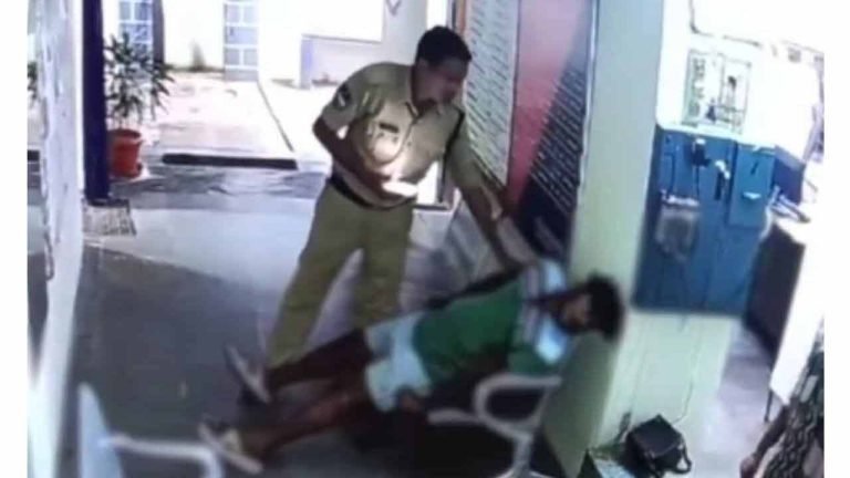 Youth dies in the police station after developing seizures