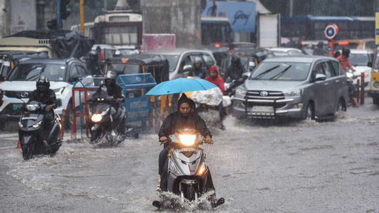 Heavy Rains Forecast Today In Hyderabad, Showers to Continue for Five Days
