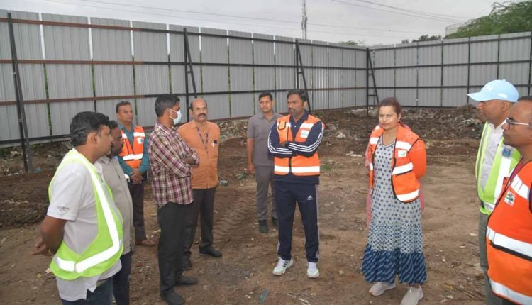 Strict Action Against Illegal Dumping Of The Construction Waste: Commissioner