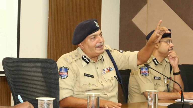 CP Hyderabad Stresses Need For The Fast Deployment Of The Police Force At Critical Points