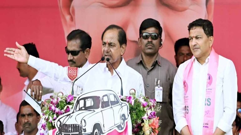 Dozen Chief Ministers In Congress But Cannot Win: KCR