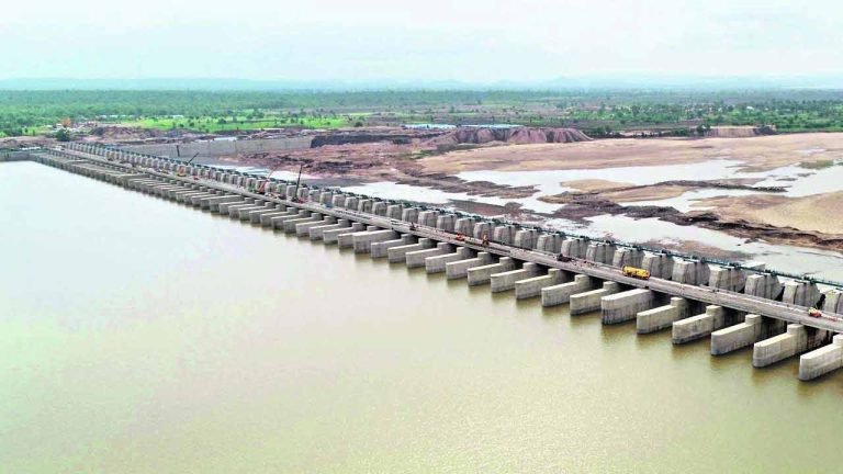 Kaleshwaram: Heavy Flooding at Triveni Sangam; Godavari in Spate, Crops Submerged