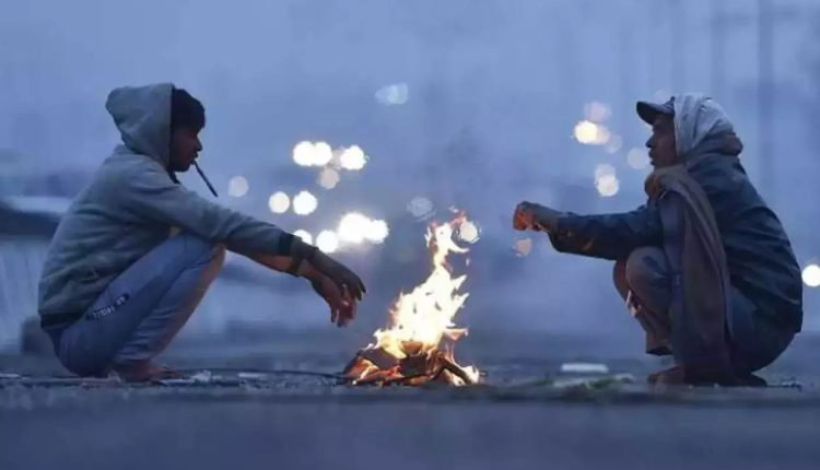 Hyderabad Shivers At Night And Sizzles During Day