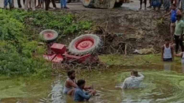 Tractor Plunged Into Manjira River: Three Died