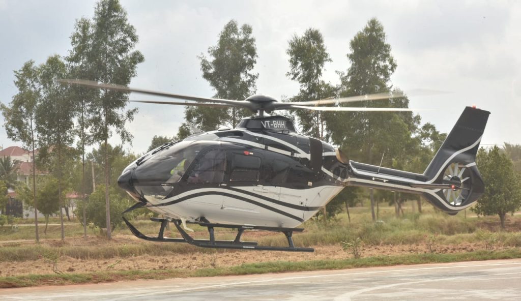 CM KCR Leaves In Another Helicopter For The Campaign