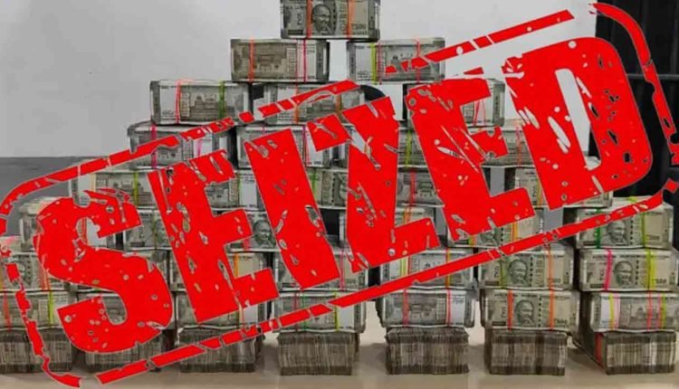 Car Overturned At Kusumanchi: Huge Cash Found In Two Bags 