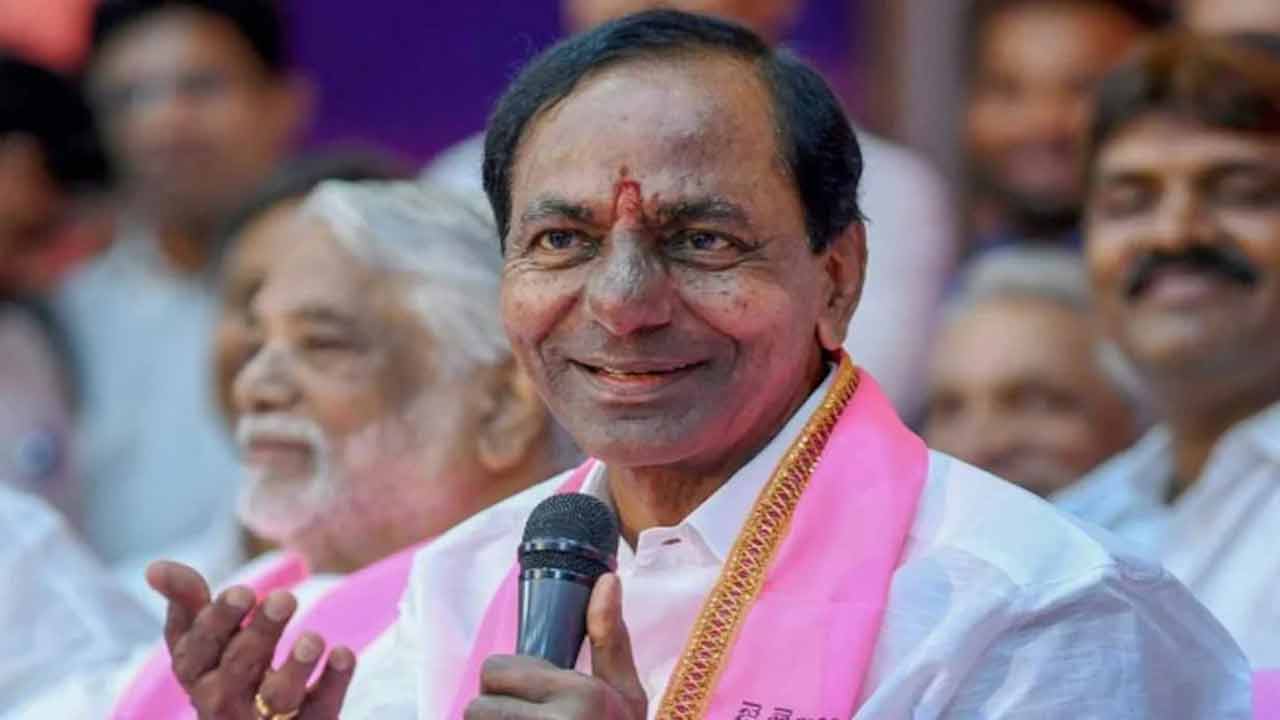 ECI Notice To KCR For Abusive Comments