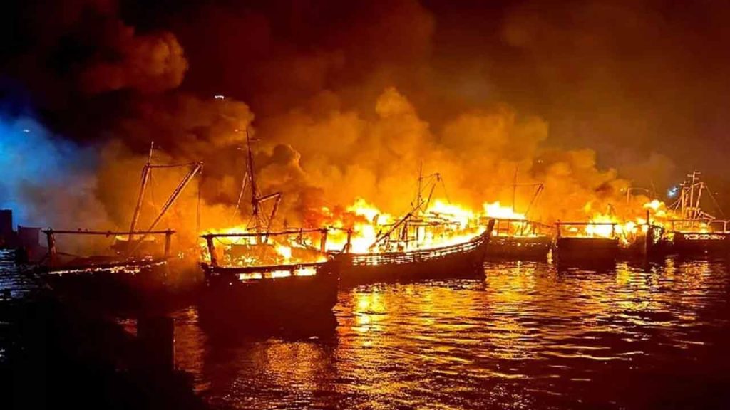 A Massive Fire Broke Out In The Vishakhapatnam Fishing Harbour: More Than 40 Boats Burned