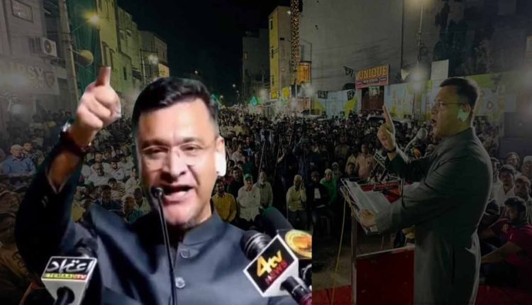 'Agar Ishaara Kardiya Toh Bhaagna Padhega': Akbar Owaisi Threatens Police