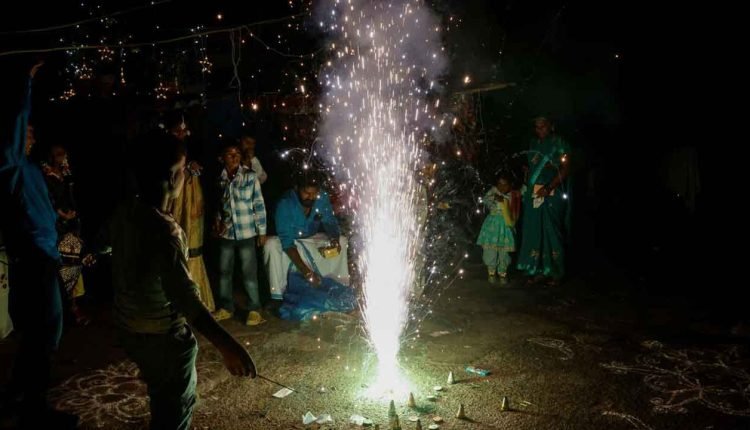 Supreme Court's Order On Ban on Firecrackers Violated in Delhi
