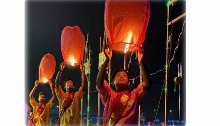 Tim Cook wishes India A Happy Diwali with Stunning iPhone 15 Pro Max Shot