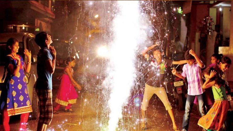 Hyderabad: 50 People Sustain Eye Injuries While Bursting Crackers