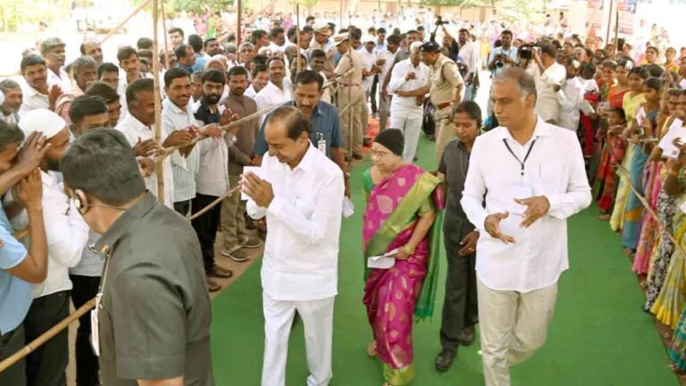 KCR And His Wife Cast Votes In Their Home Town