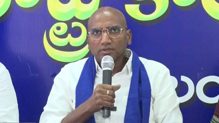 BSP to Continue Talks With BRS: RS Praveen Kumar