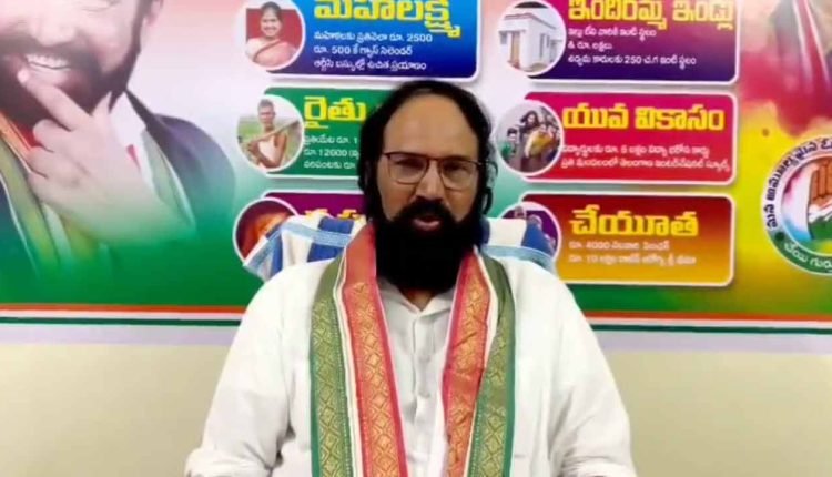 Uttam Slams BRS Govt's Neglect of Students and Youth