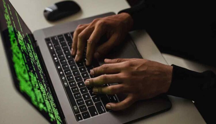 Centre Blocks Over 100 Websites For Facilitating Organised Illegal Investments