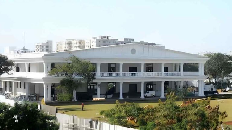 Special Counter For Gulf Workers At Praja Bhavan On Sept. 27