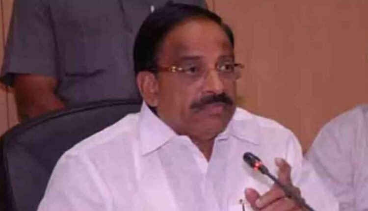 Vijaya Dairy Income Should Be Increased: Tummala Nageswara Rao