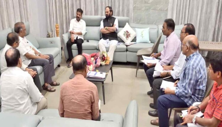 Uttam Kumar Reddy Gives Warning to L&T