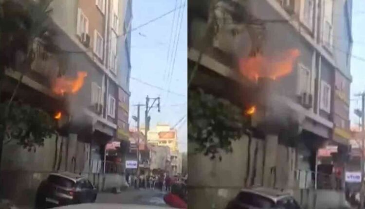 Massive Fire At Tiffin Centre in Santosh Nagar