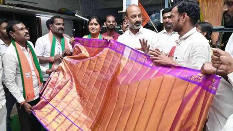 Sircilla Gold Saree For Ayodhya Ram Temple