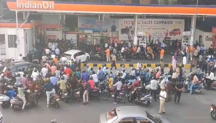 Hyderabad: Long Queues at Petrol Pumps As Truck Drivers Protest